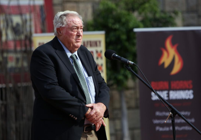 Vườn thú Dvur Kralove tại Cộng hòa Séc tiêu hủy 33 kg sừng tê giác ảnh 11