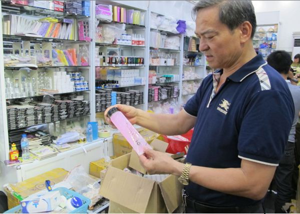 Hà Nội: Phát hiện cơ sở kinh doanh lớn đồ làm móng nhập lậu ảnh 5