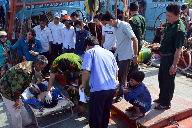 Bến Tre: Một ngư dân thiệt mạng vì ngạt khí độc dưới hầm tàu cá ảnh 1