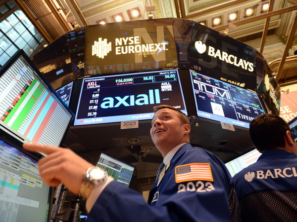 Nhà đầu tư lạc quan về triển vọng của chứng khoán Mỹ ảnh 1