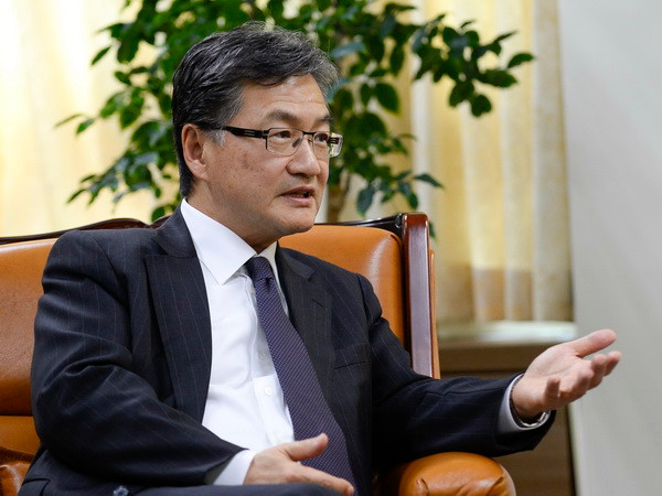 Quan chức Mỹ gặp mặt 3 công dân bị bắt giữ ở Triều Tiên ảnh 1