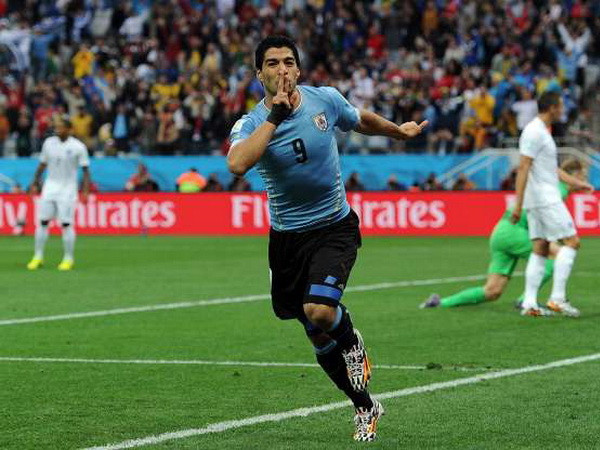 Luis Suarez ra điều kiện để đầu quân cho câu lạc bộ Barcelona ảnh 1