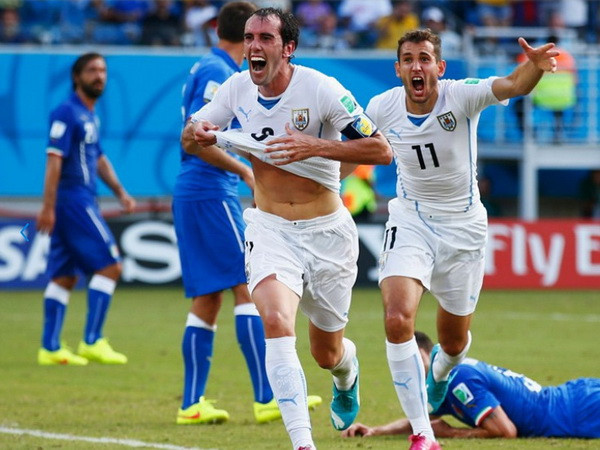 Italy-Uruguay 0-1: Suarez cắn người, Uruguay giành vé đi tiếp ảnh 1