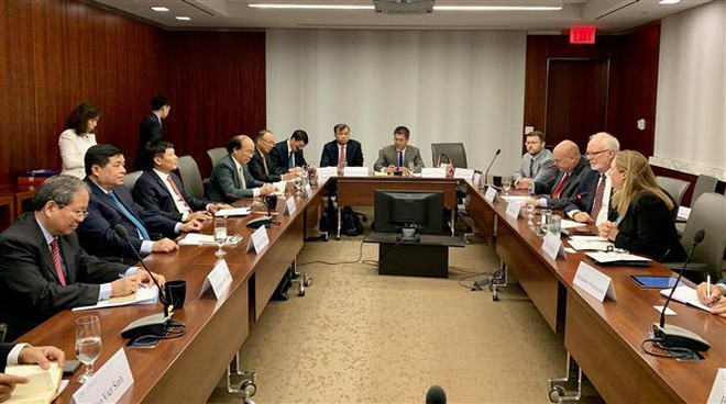 Tổ biên tập Tiểu ban Kinh tế-Xã hội Đại hội XIII làm việc tại Mỹ ảnh 1