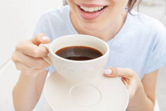 (Nguồn: iStock) uong ca phe.jpg
