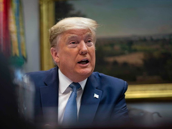 Tổng thống Mỹ khẳng định không có triệu chứng của COVID-19 ảnh 1