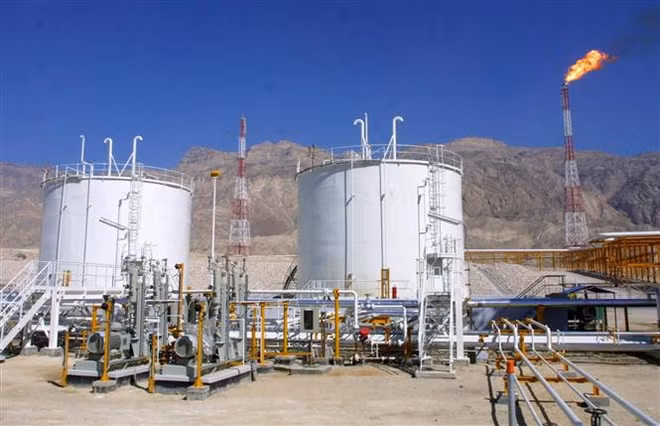 Nga, Tây Ban Nha lên án các tối hậu thư của Mỹ đối với Iran ảnh 1