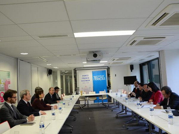 Bộ trưởng Văn hóa, Thể thao và Du lịch làm việc tại Pháp ảnh 1