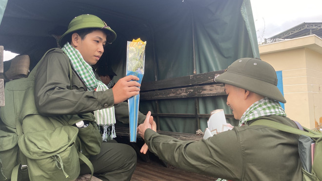 Lễ giao nhận quân năm 2023: Bảo đảm chỉ tiêu, tiết kiệm và an toàn ảnh 2