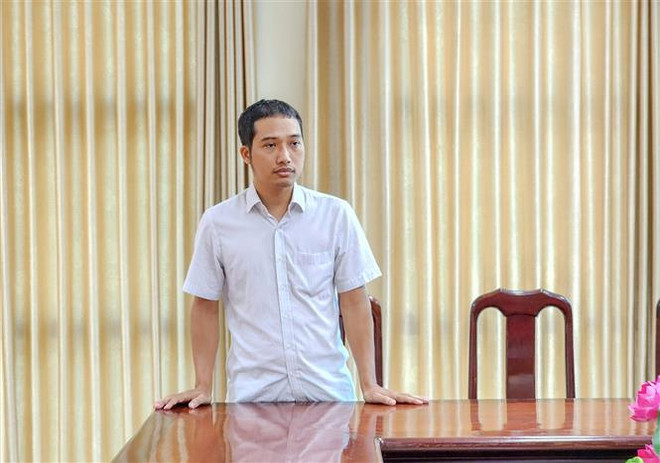 Bắt đăng kiểm viên Chi cục Đăng kiểm số 8 nhận hối lộ hơn 1 tỷ đồng ảnh 1