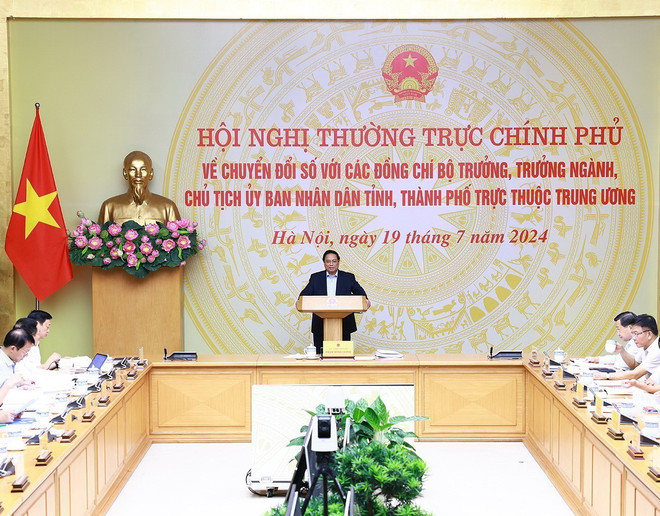 Thủ tướng Phạm Minh Chính phát biểu tại Hội nghị. (Ảnh: Dương Giang/TTXVN) hoi_nghi_thuong_truc_chinh_phu_voi_cac_bo_nganh_dia_phuong_ve_chuyen_doi_so4.jpg