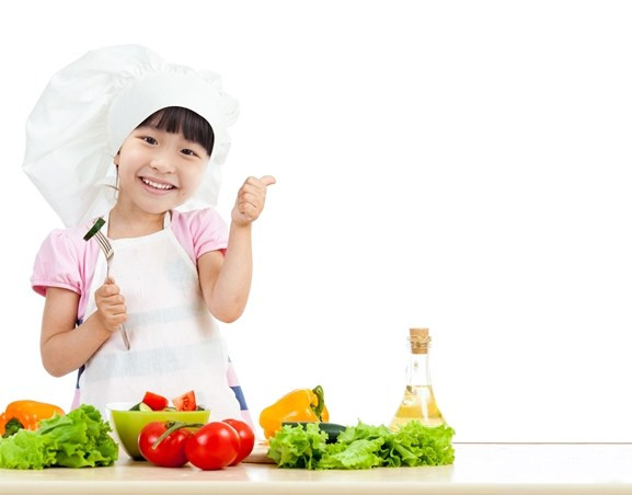 Các bậc phụ huynh hãy tập cho các con làm việc nhà từ nhỏ ảnh 1