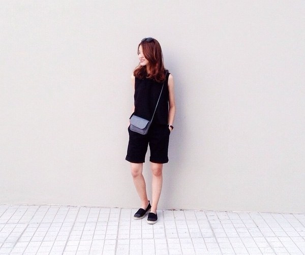 Ngắm các tín đồ thời trang Việt xuống phố với sắc đen, xanh ảnh 5