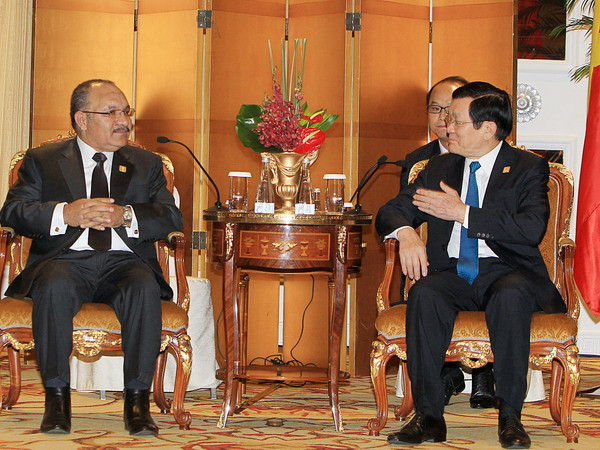 Chủ tịch nước tiếp xúc lãnh đạo nhiều nước bên lề Hội nghị APEC ảnh 1