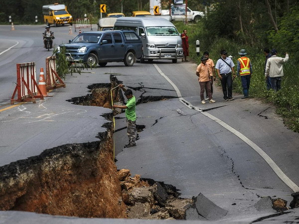 Động đất 6,1 độ Richter ở ngoài khơi quốc đảo Vanuatu ảnh 1