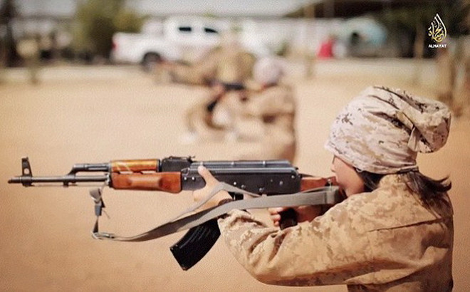 IS tung video gây sốc về cảnh huấn luyện các binh sỹ trẻ em ảnh 3