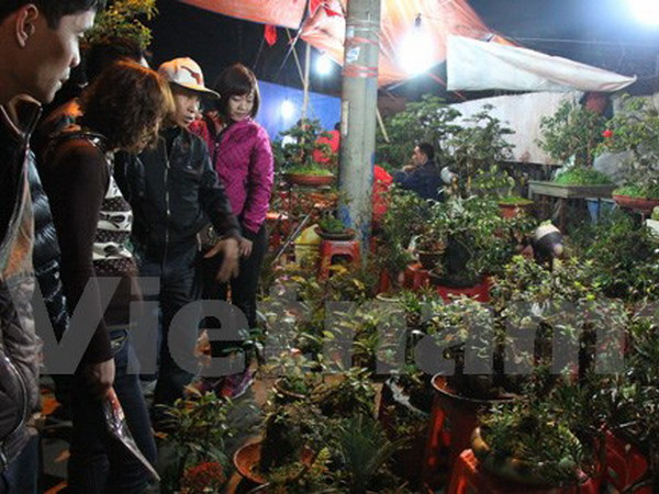 Độc đáo chợ Viềng - phiên chợ cầu may mỗi năm họp một lần ảnh 1