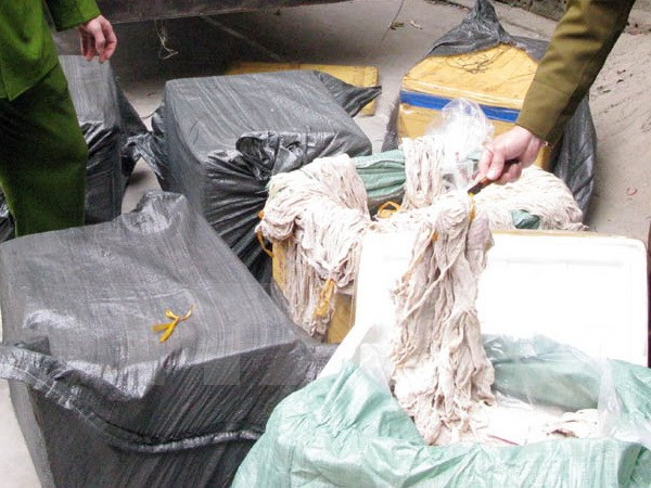 Bắt vụ vận chuyển hơn 900 kg nội tạng động vật đang phân hủy ảnh 1