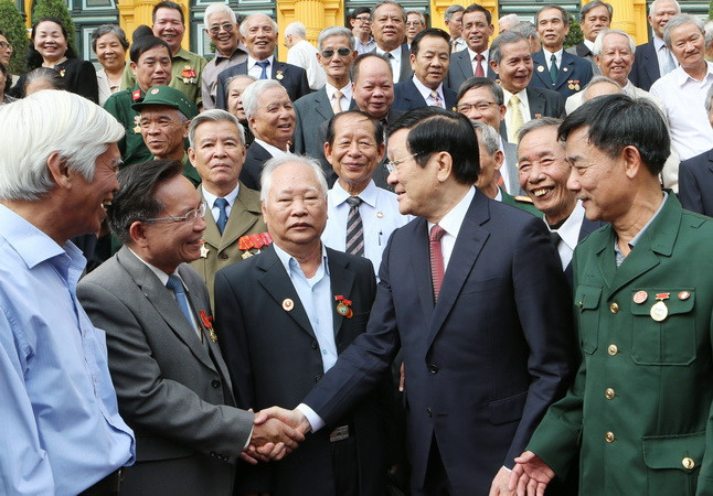 Chủ tịch nước gặp mặt các chiến sỹ cách mạng bị địch bắt, tù đày ảnh 1