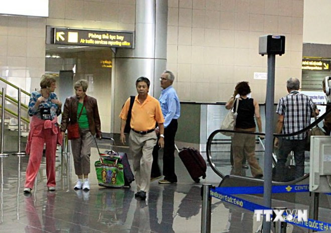 Lãnh đạo hàng không than thở vì nhân viên sân bay vô cảm, hách dịch ảnh 2