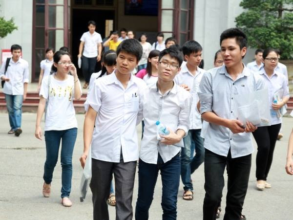 Đề Địa lý: Sỹ tử “trúng tủ" với vấn đề biển đảo Tổ quốc ảnh 1