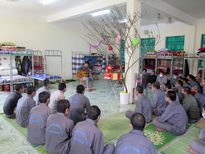 Đường về của những mảnh đời lầm lạc: Sự sa ngã và nỗi đau cùng cực ảnh 3