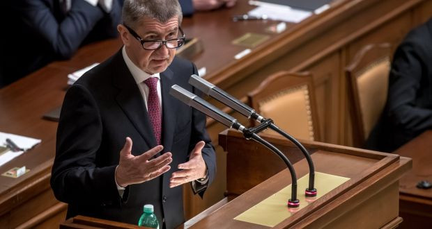 Hạ viện Cộng hòa Séc quyết định hoãn bỏ phiếu tín nhiệm Chính phủ ảnh 1