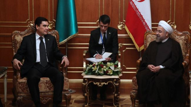 Iran và Turkmenistan ký gần 20 thỏa thuận hợp tác nhiều lĩnh vực ảnh 1