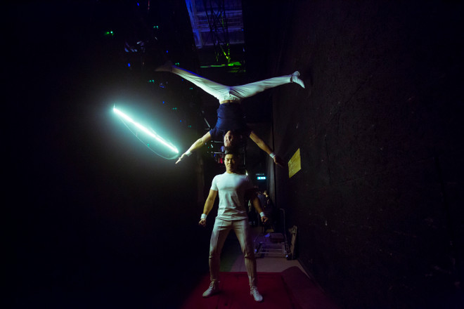 [Photo] Quốc Cơ, Quốc Nghiệp trước giờ chinh phục kỷ lục mới ảnh 2