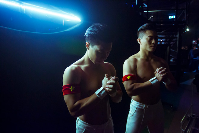 [Photo] Quốc Cơ, Quốc Nghiệp trước giờ chinh phục kỷ lục mới ảnh 1