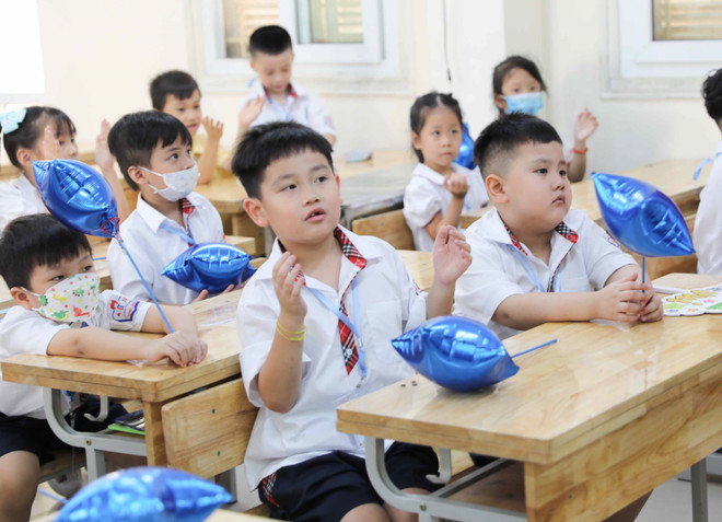 Hà Nội tạm dừng hỗ trợ, thu học phí ở mức sàn từ năm học 2023-2024 ảnh 1