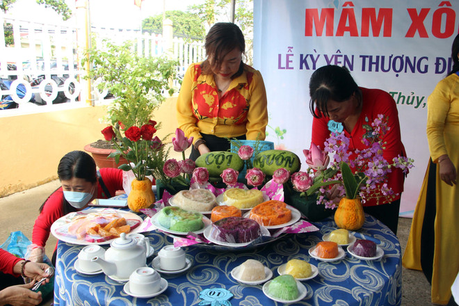 Hội thi Mâm xôi nghệ thuật trong khuôn khổ Lễ Kỳ Yên Thượng Điền năm 2023. (Ảnh: Trung Kiên/TTXVN) Đến Cần Thơ khám phá Lễ hội Kỳ Yên Thượng Điền tại Đình Bình Thủy ảnh 2