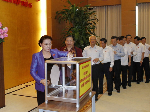 Lãnh đạo Đảng, Nhà nước quyên góp ủng hộ người dân vùng lũ ảnh 3