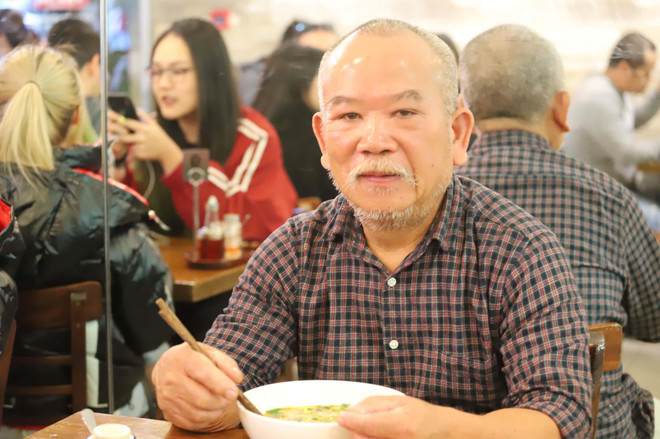 Phở Thìn Hà Nội mang 90% hương vị truyền thống 'cập bến' Australia ảnh 1