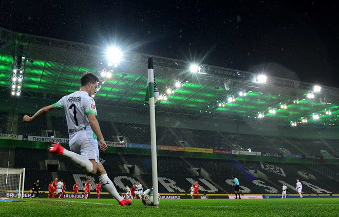 Những điều cần biết trước giờ Bundesliga lăn bóng trở lại ảnh 1