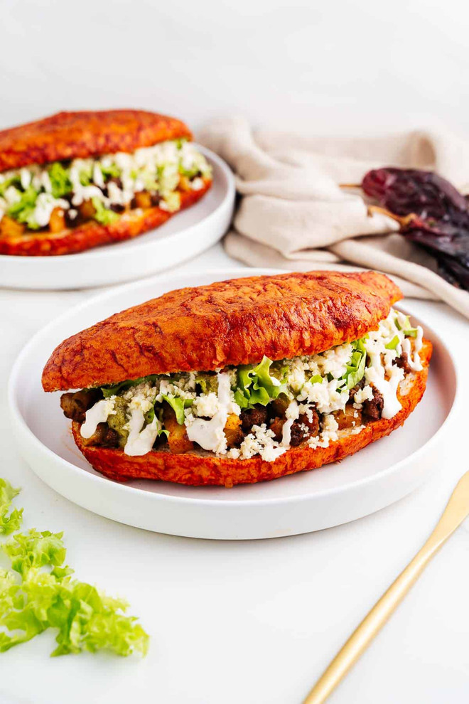 Khám phá 24 món bánh mỳ kẹp ngon nhất thế giới ảnh 4