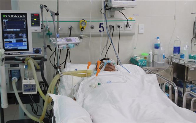 Có thể bị mù mắt và tử vong nếu uống rượu có hàm lượng Methanol cao ảnh 1