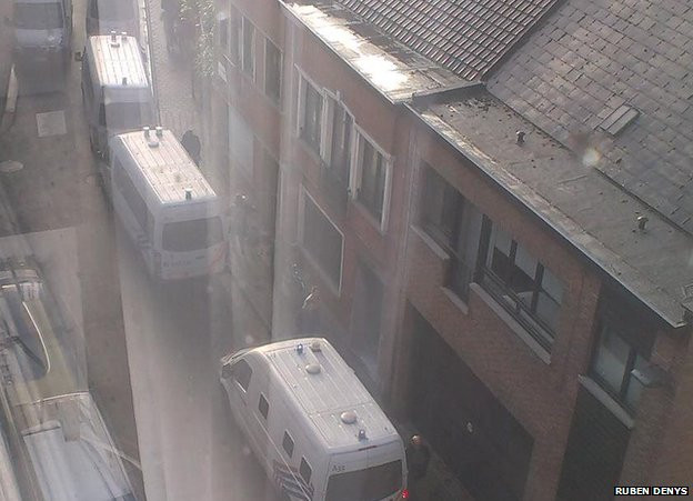 Bỉ: Bốn phần tử có vũ trang xông vào một căn hộ ở miền Tây ảnh 1