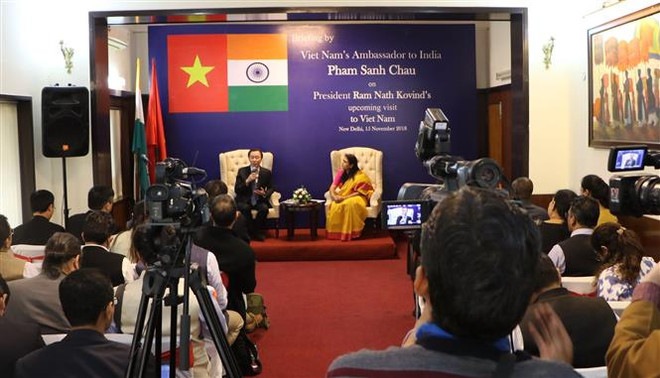 ĐSQ Việt Nam họp báo trước thềm chuyến thăm của Tổng thống Ấn Độ ảnh 1