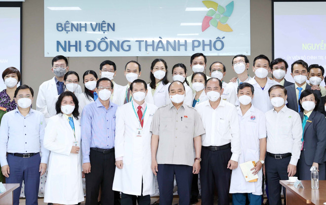 Chủ tịch nước biểu dương BV Nhi đồng TP.HCM trong phòng chống COVID-19 ảnh 1