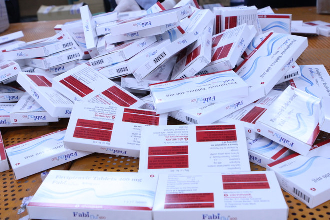 Hải quan bắt giữ hơn 60.000 viên thuốc điều trị COVID-19 nhập lậu ảnh 2
