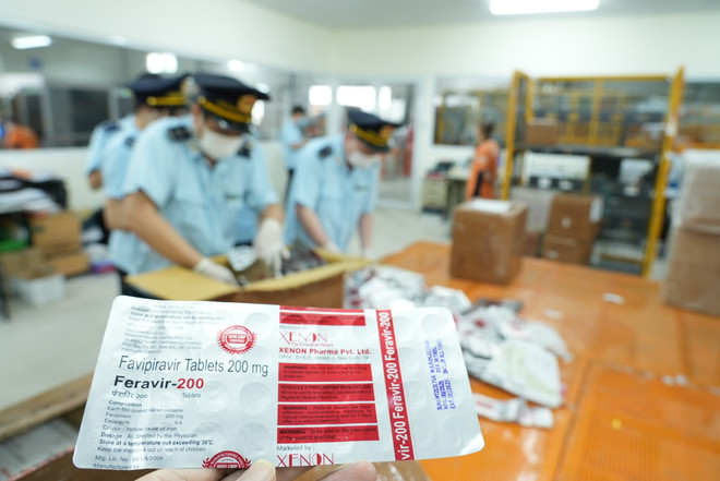 Hải quan bắt giữ hơn 60.000 viên thuốc điều trị COVID-19 nhập lậu ảnh 3
