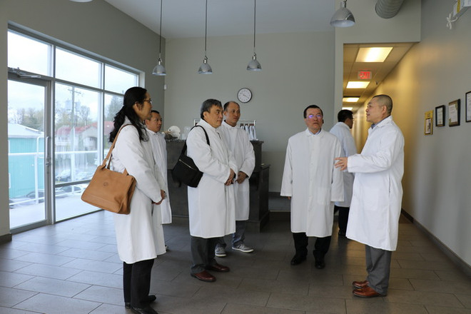 ĐSQ Việt Nam tại Canada thăm các doanh nghiệp Việt kiều tiêu biểu ảnh 2