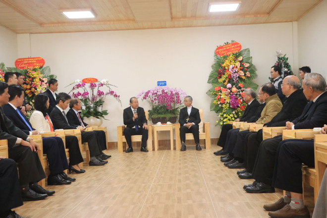 Phó Thủ tướng chúc mừng Tòa Giám mục Đà Lạt và Hội thánh Tin Lành ảnh 1