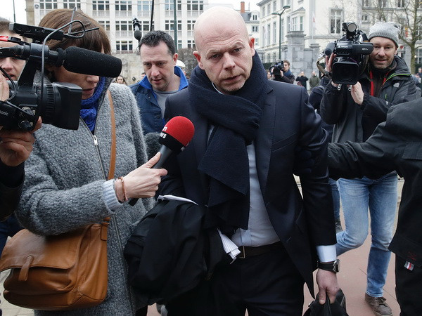 Nghi phạm trong vụ tấn công Paris "muốn hợp tác" với giới chức Pháp ảnh 1