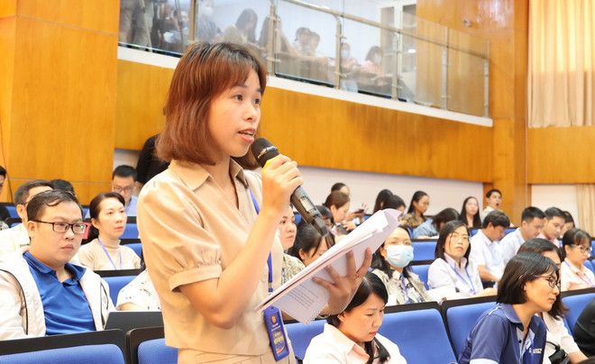 TTXVN_2709 Tong cuc Thue doi thoai 2.jpg