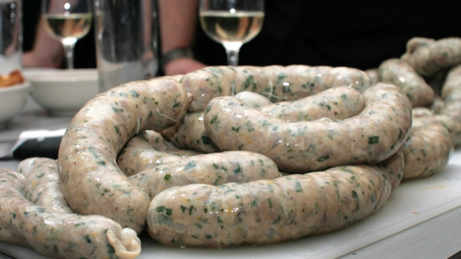 kolbasa xuc xich 2.jpeg