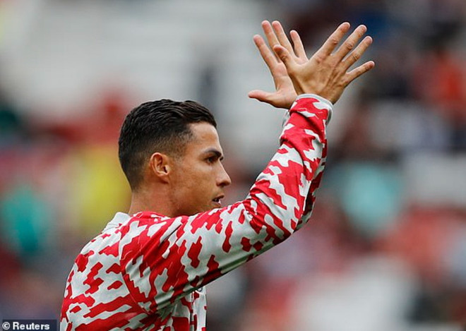 Cristiano Ronaldo đá chính trong ngày ra mắt Manchester United ảnh 1