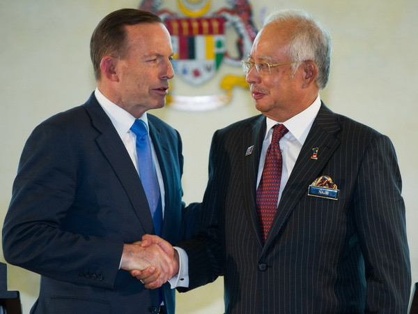 Malaysia, Australia tiếp tục hợp tác xử lý 2 thảm kịch hàng không ảnh 1