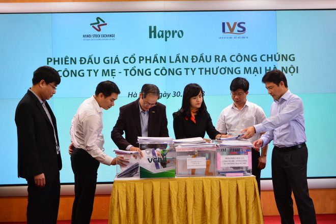 Doanh nghiệp thu được 1.314 tỷ đồng vốn qua đấu giá cổ phiếu ảnh 1